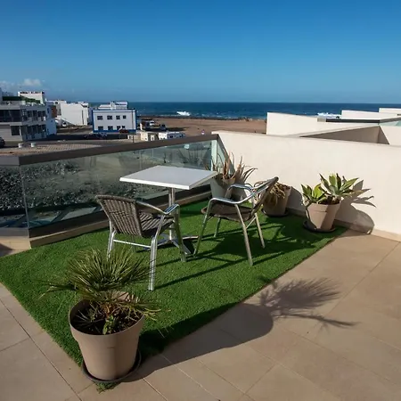 Nautilus Sea View Апартаменты
