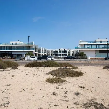 Nautilus Sea View Апартаменты *